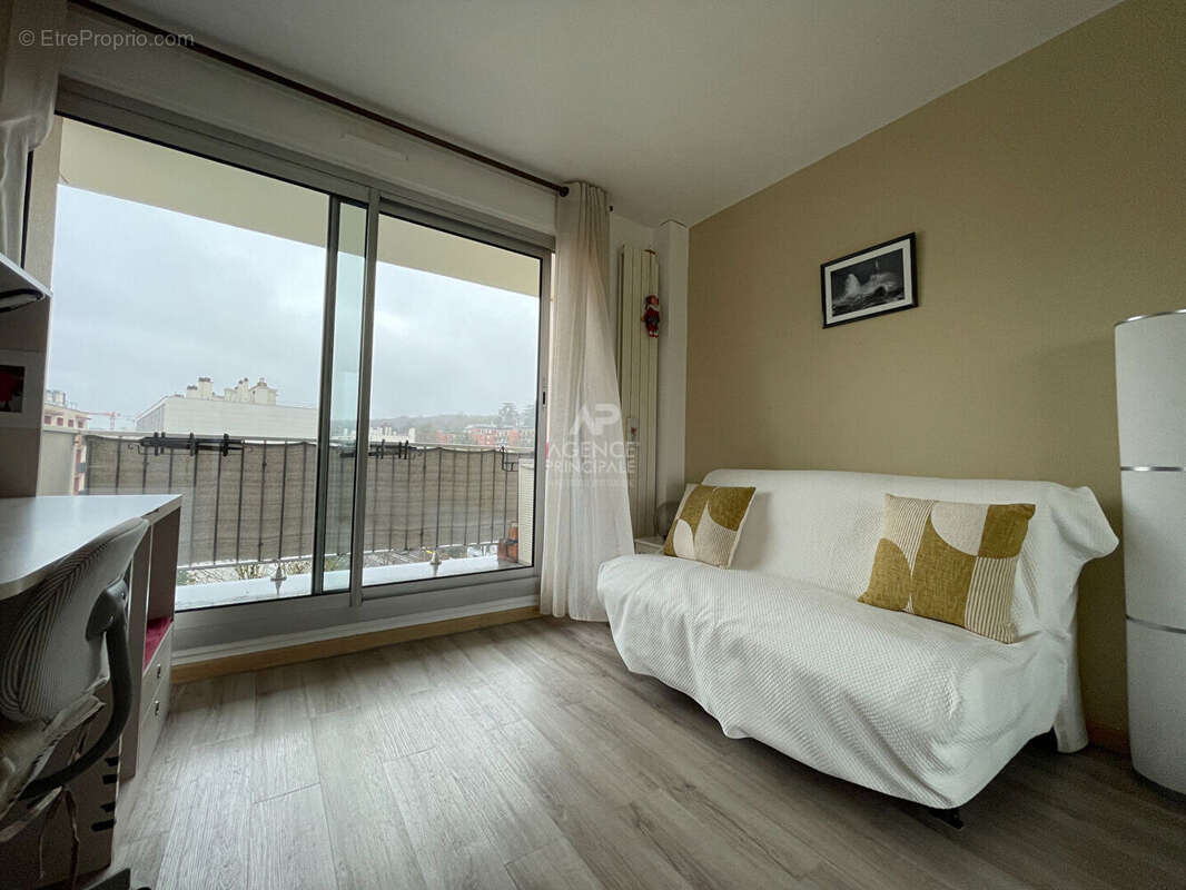 Appartement à CHAVILLE