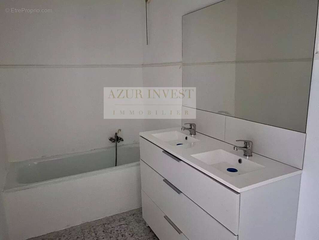 Appartement à BEAUSOLEIL