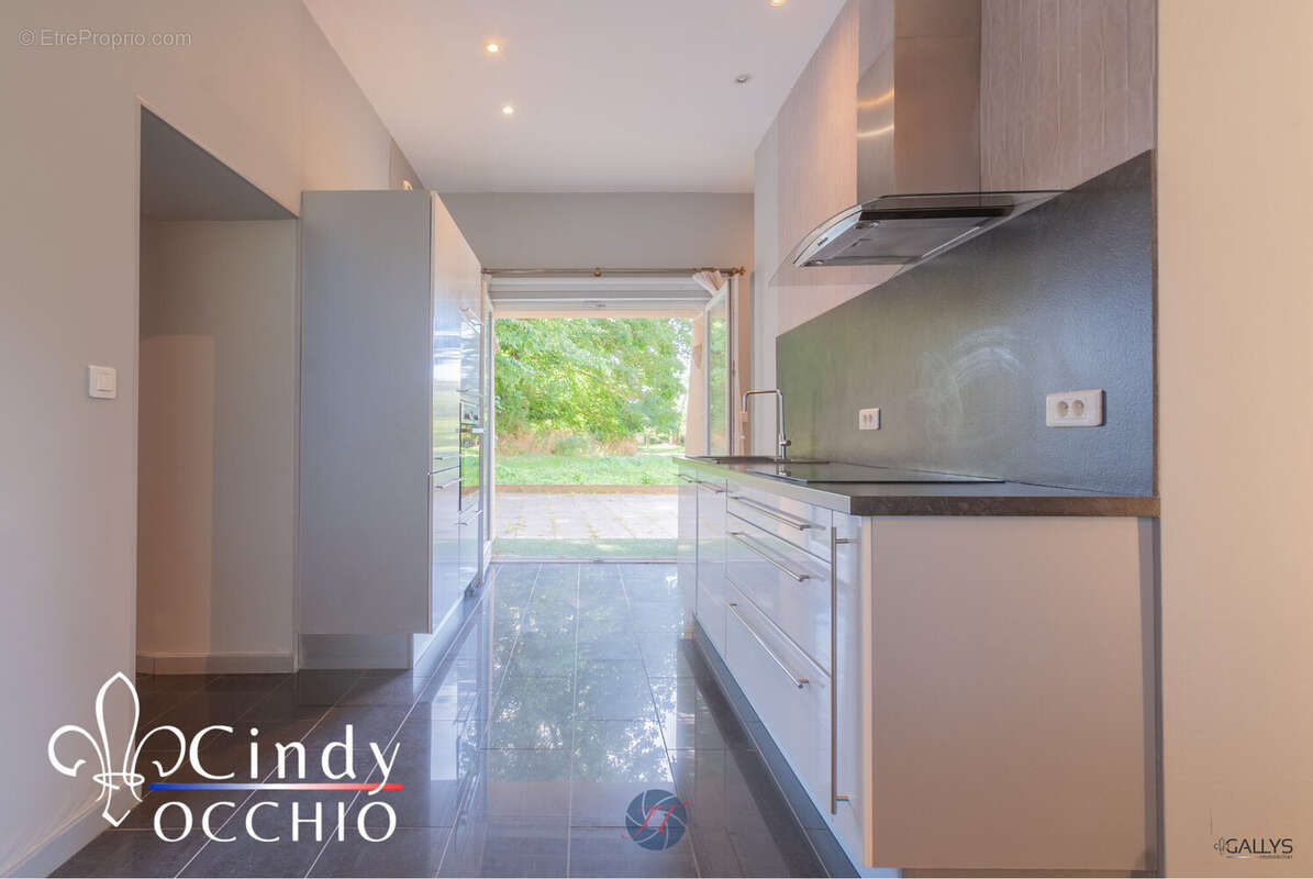 156 m² à Montoy-Flanville  - photo 3