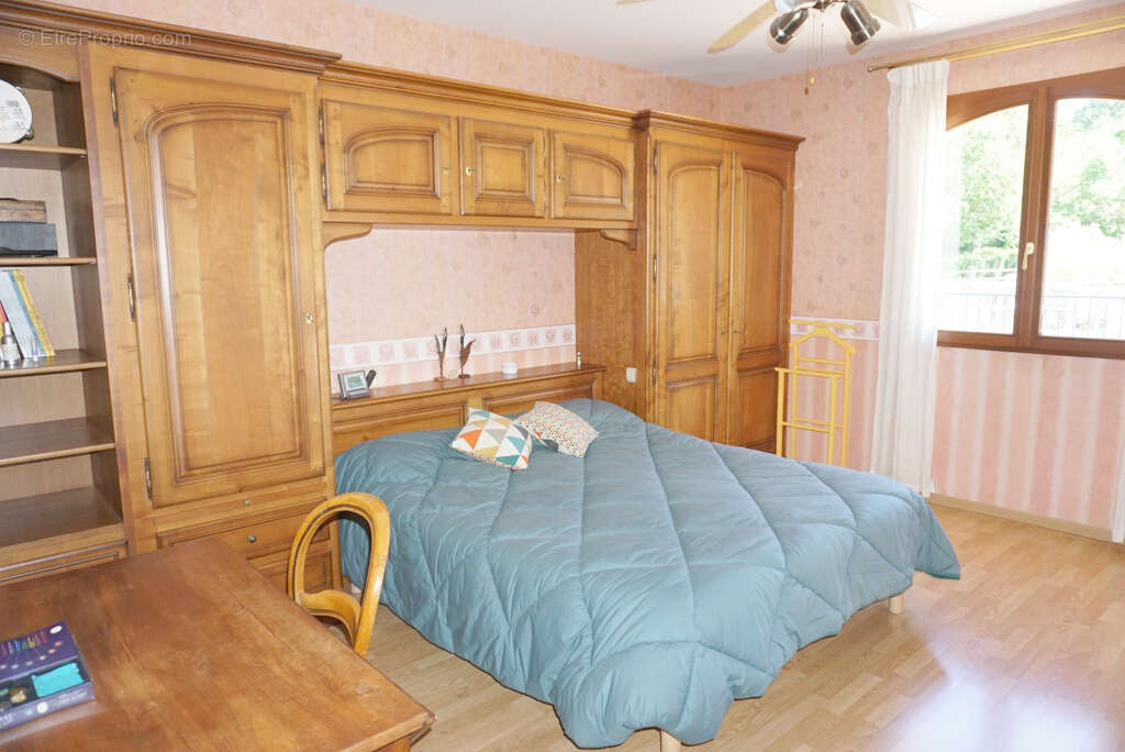 Maison à PARAY-LE-MONIAL