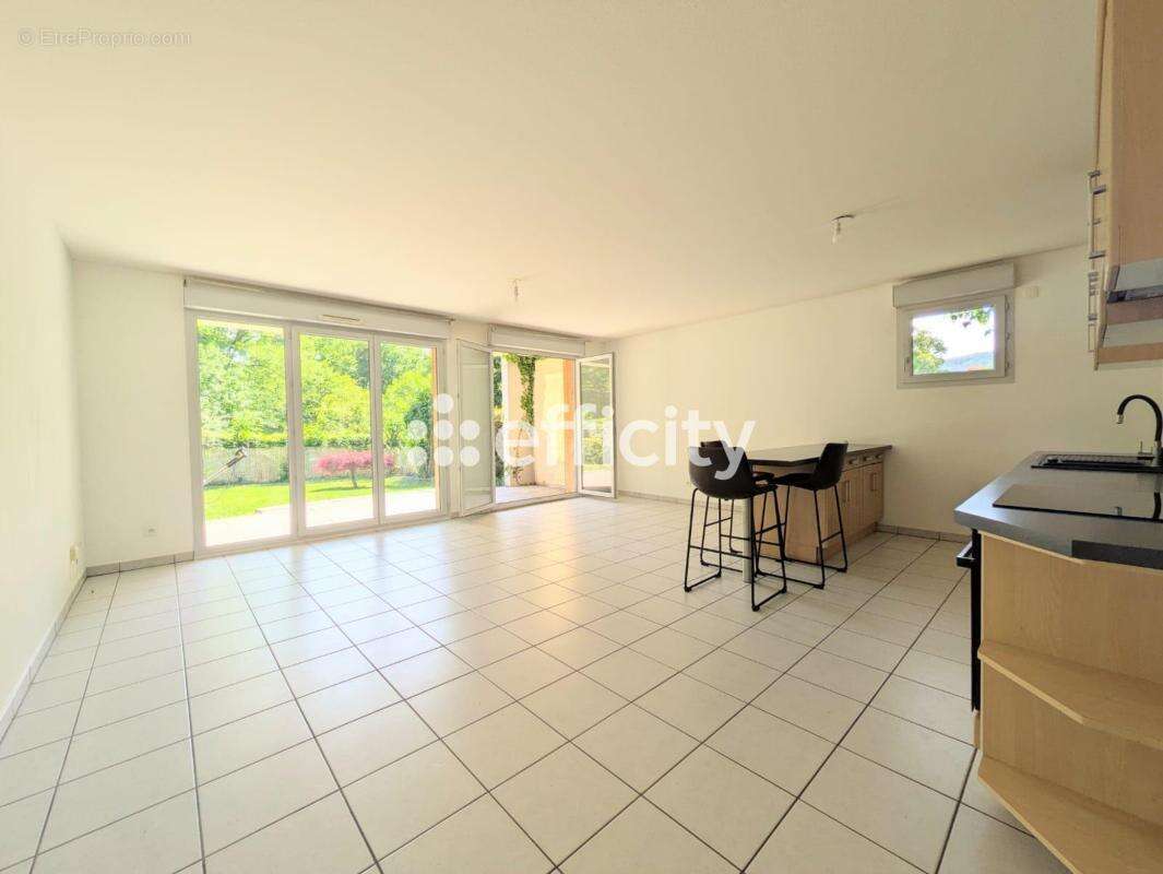 Appartement à GRESY-SUR-AIX