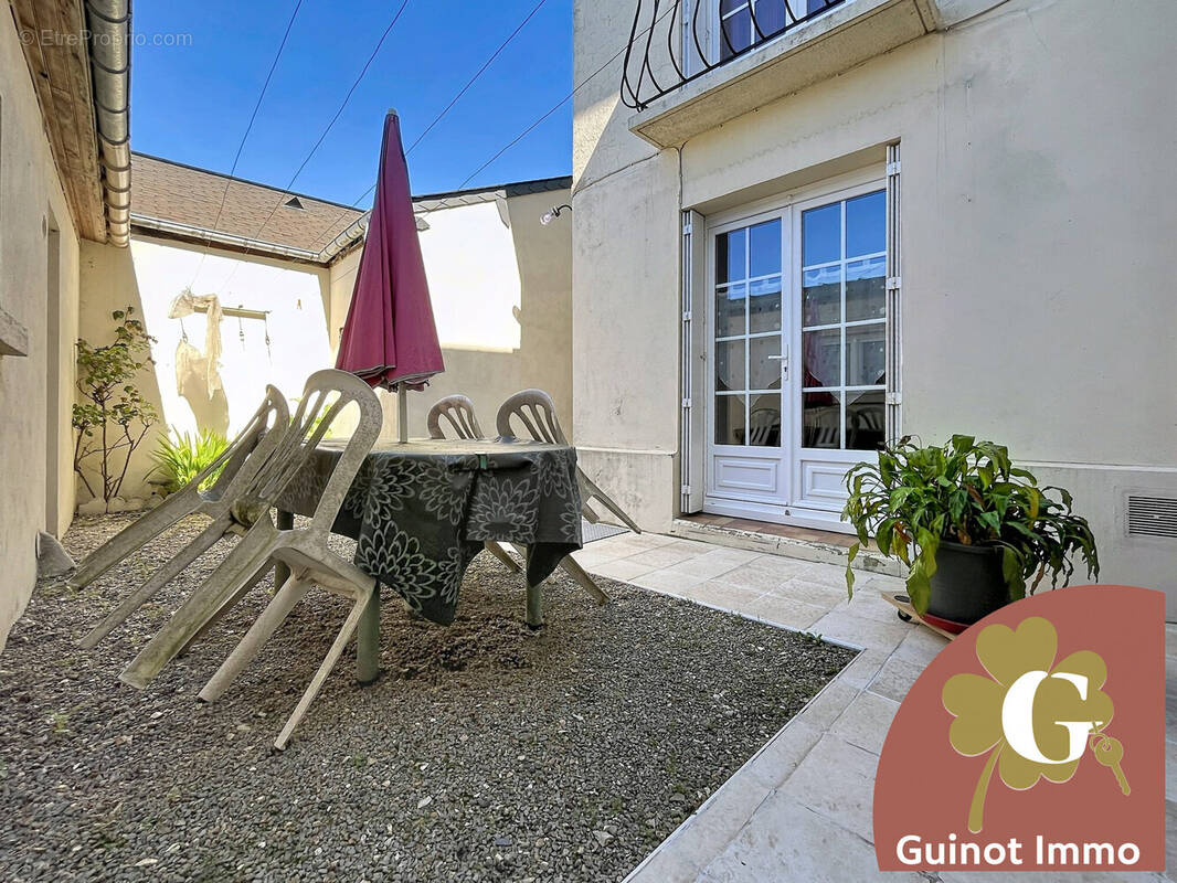 Maison à LILLEBONNE