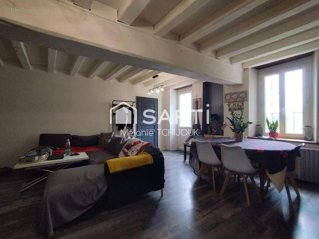 Photo 2 - Maison à MONTCORBON