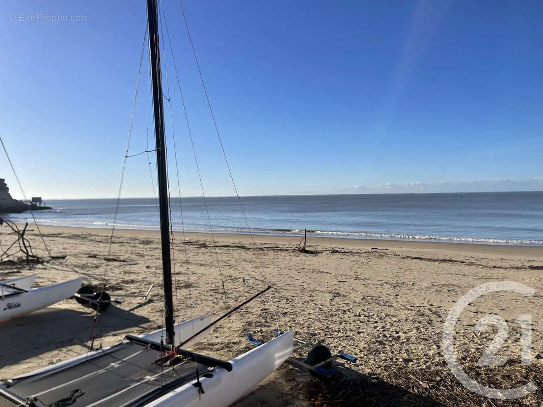 Maison à MESCHERS-SUR-GIRONDE