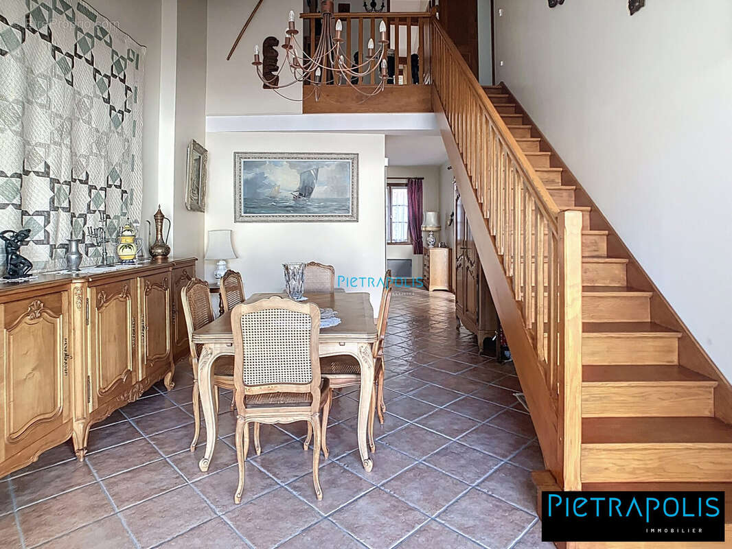 Maison à MONTMERLE-SUR-SAONE