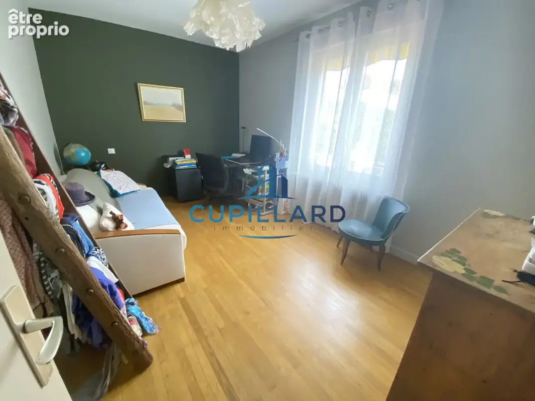 Maison familiale avec vue dégagée   Saint-Léger-sur-Roanne - photo 10