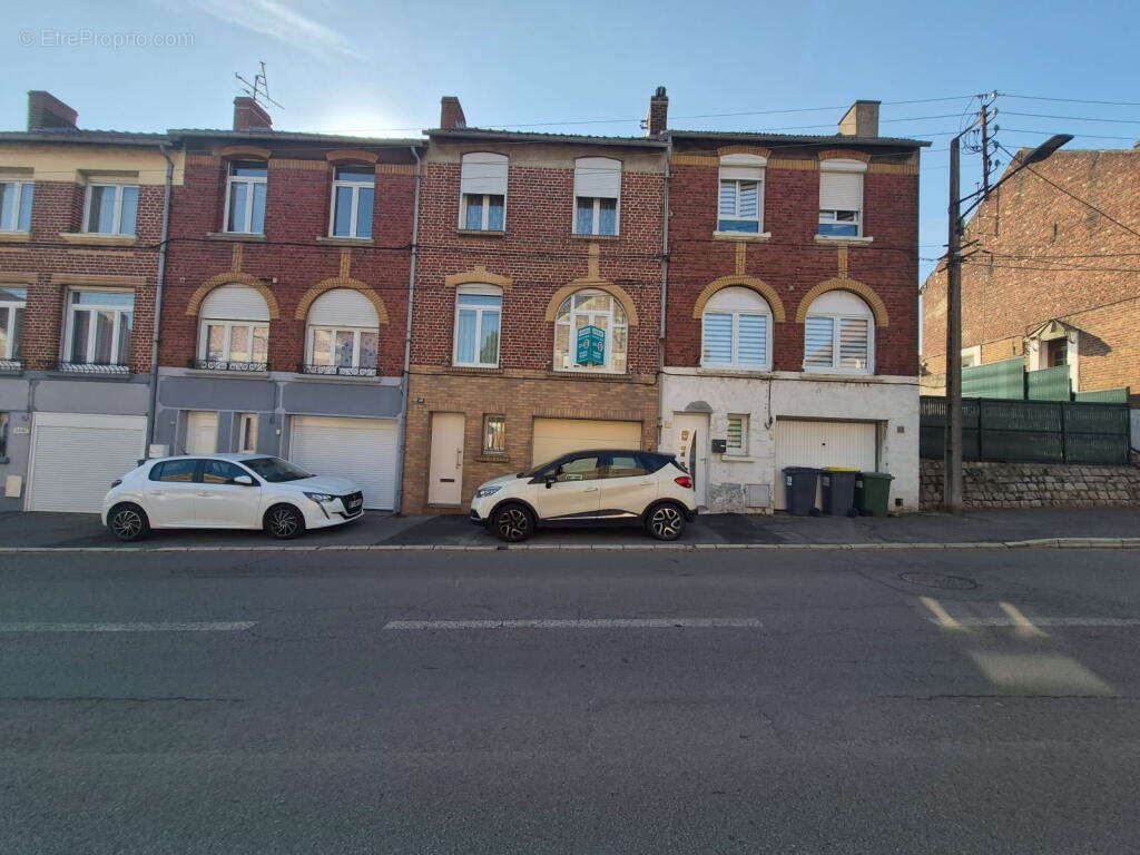 Maison à BRUAY-LA-BUISSIERE