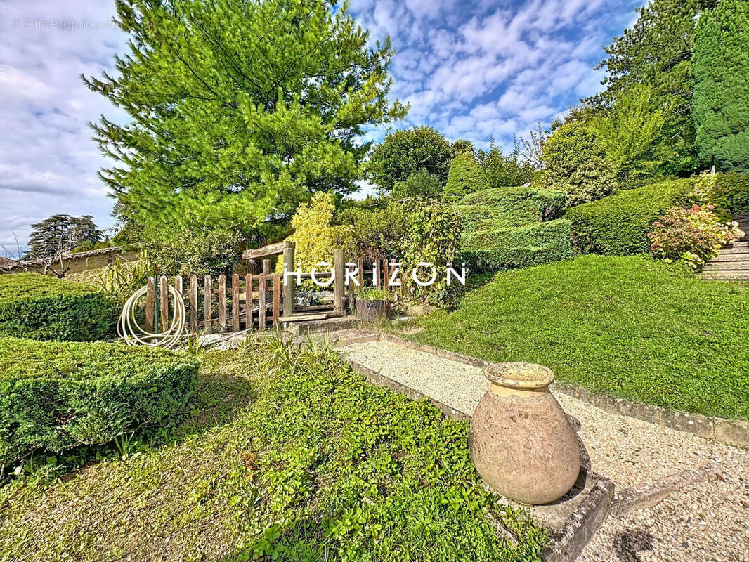 Maison à VILLEFRANCHE-SUR-SAONE