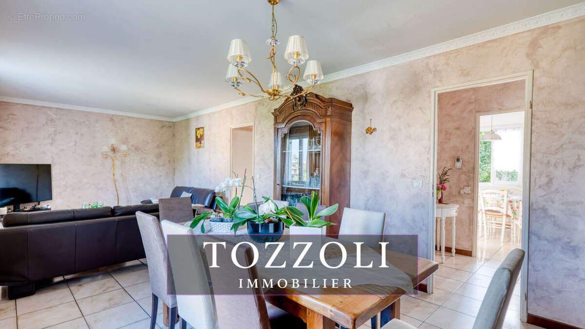 Maison à SAINT-QUENTIN-FALLAVIER