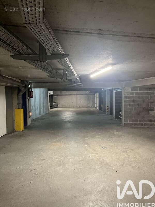 Photo 6 - Parking à LILLE