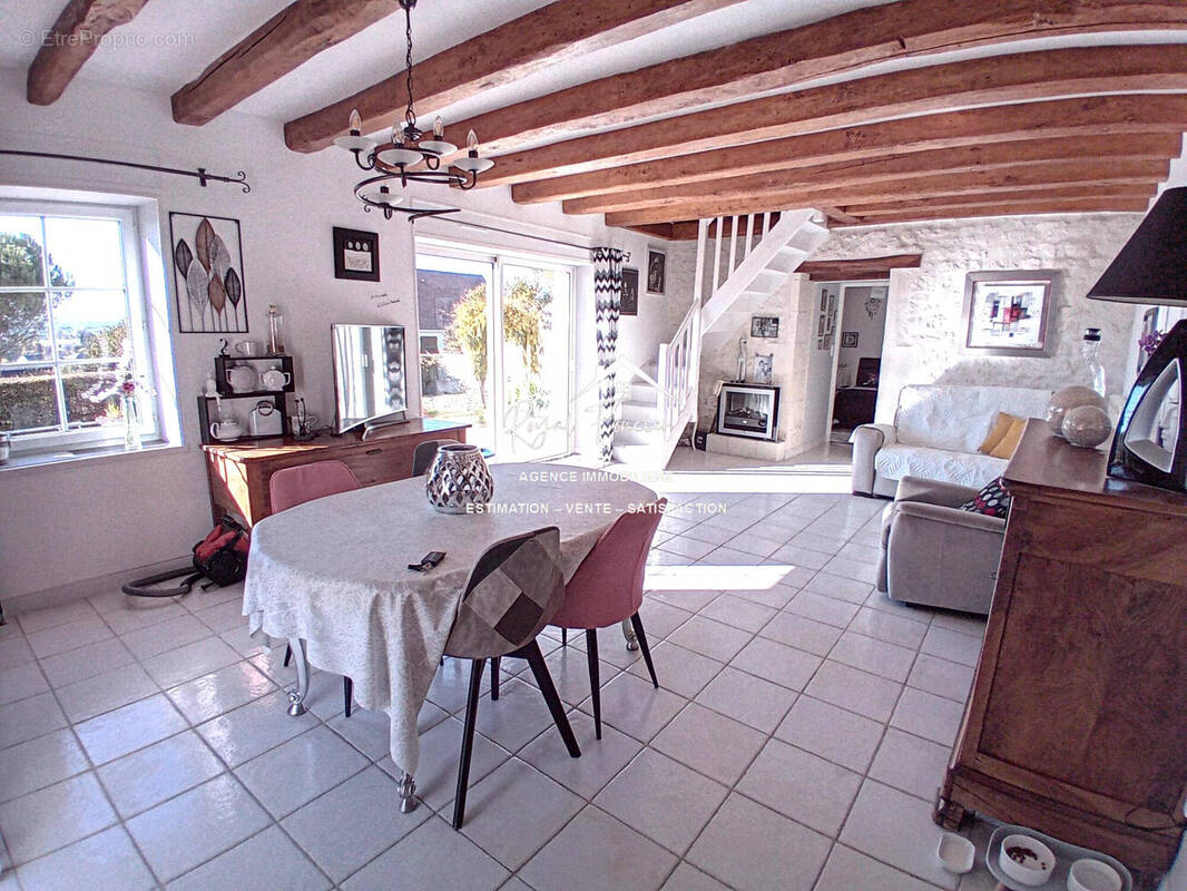 Maison à CHATELLERAULT