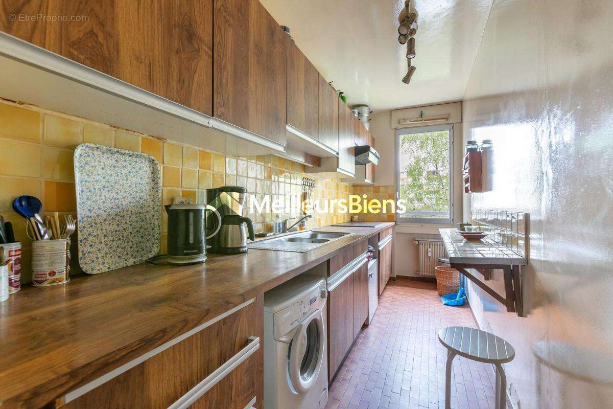 Appartement à PARIS-11E