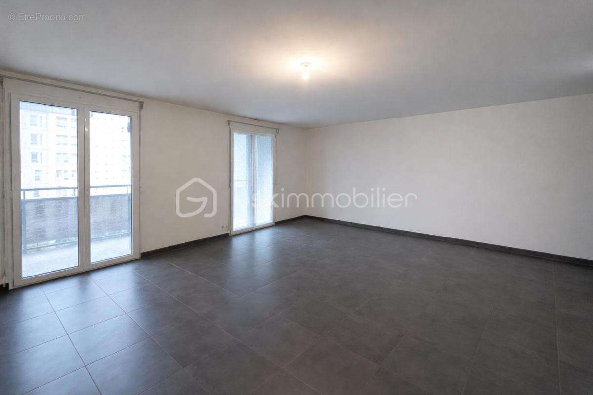 Appartement à LYON-8E