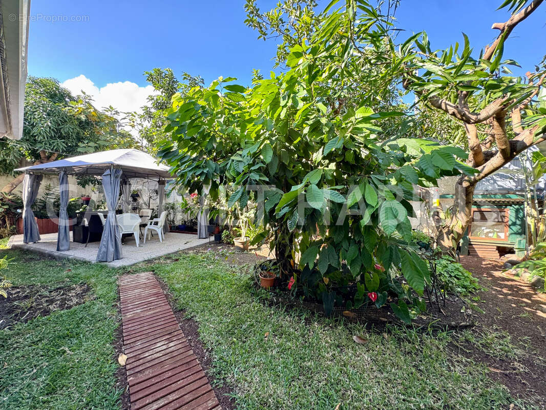 Maison à LES AVIRONS