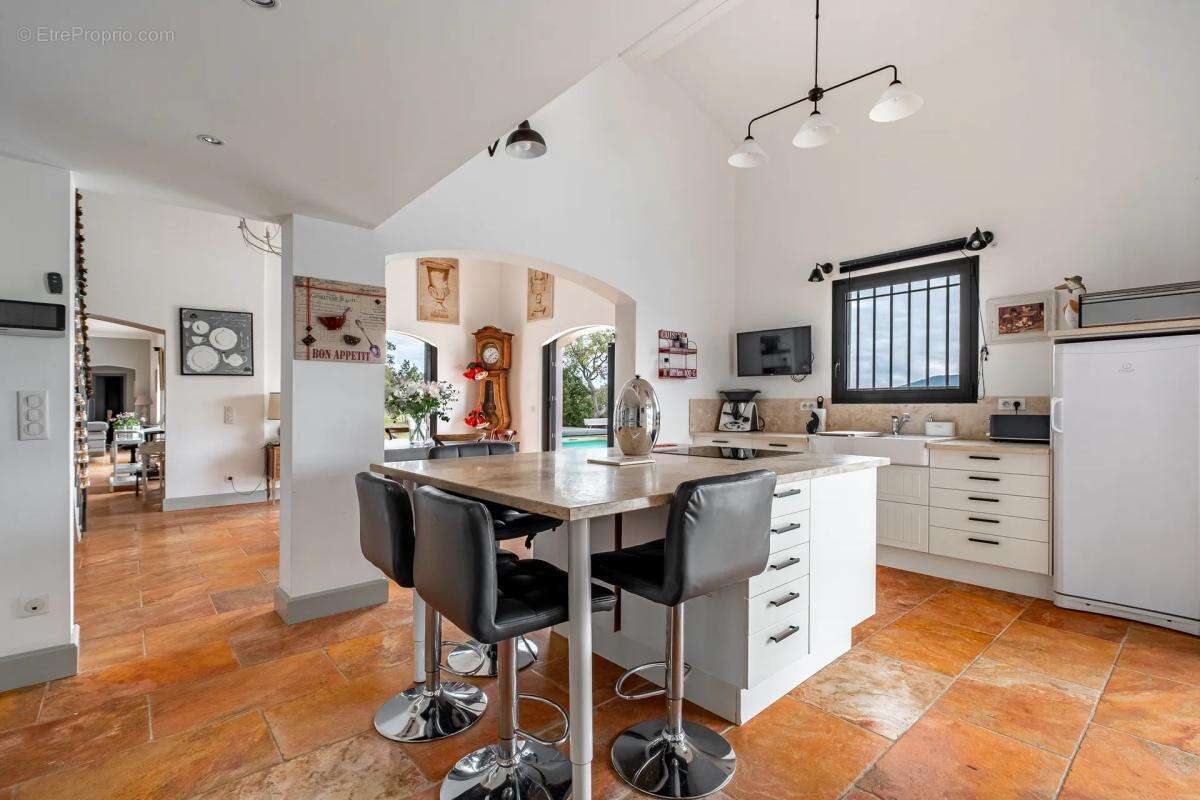 Maison à PLAN-DE-LA-TOUR