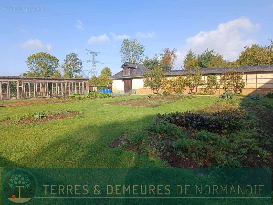 Maison à CORMEILLES