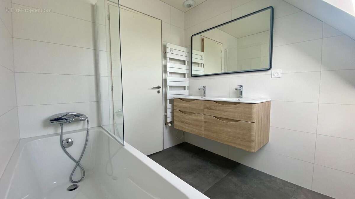 Photo 8 - Maison à LANDAUL