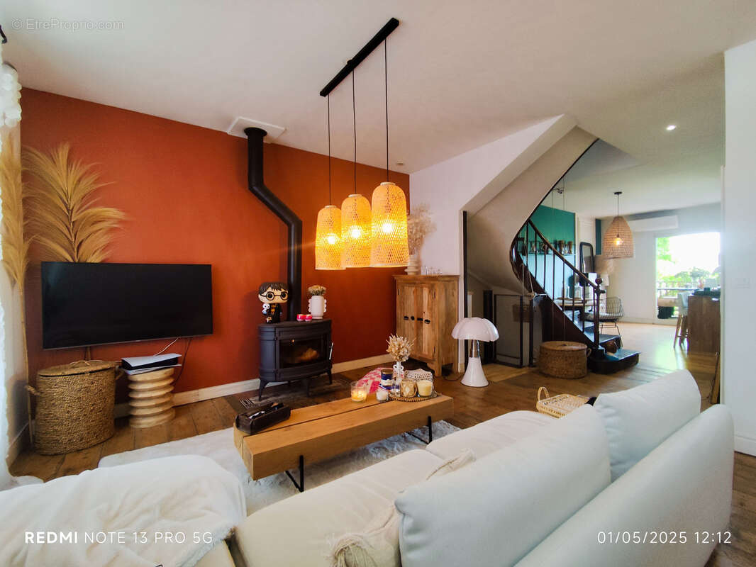 Maison à VIC-FEZENSAC