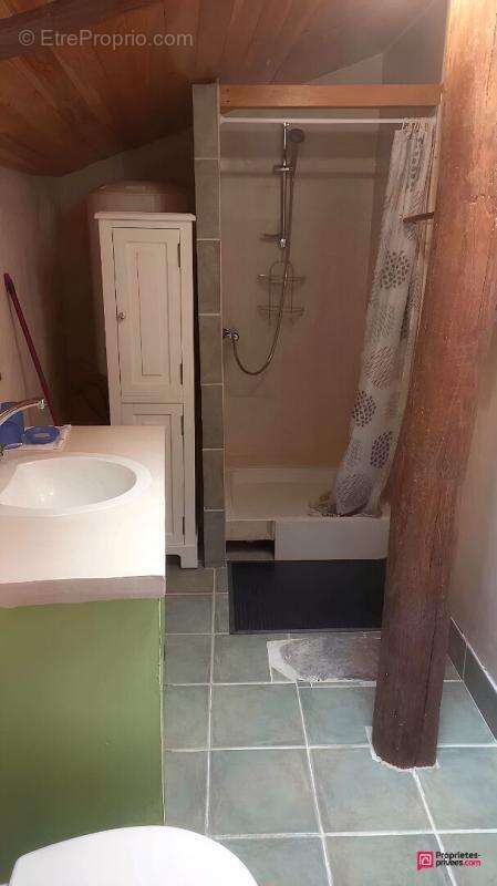 Maison à SAINT-PIERRE-DE-COLOMBIER