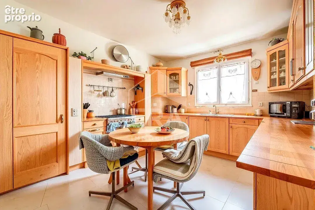 Maison de plain pied de126 m2, 20 minutes La Rochelle, 3 chambres, garage, beau terrain. - photo 9