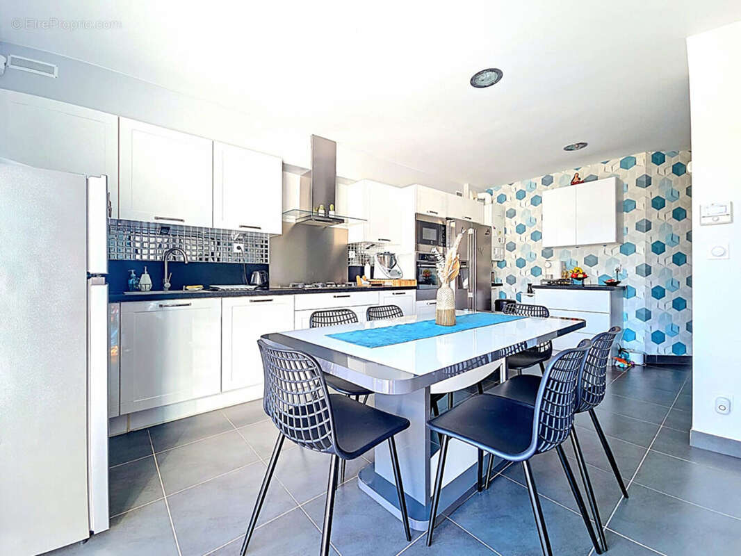 Maison à PORT-DE-BOUC