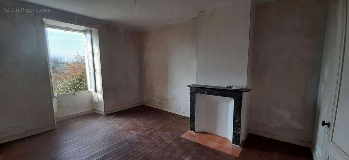 Maison à PARDAILLAN