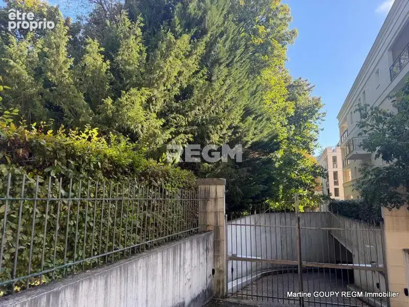 ORLEANS (45) - Exclusivité -T2 Rez-de jardin 48 m2 - Terrasse en L 41 m2- Cave - Place de parking en sous-sol - photo 24