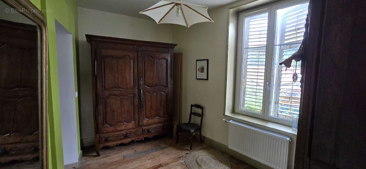 Maison 182 m² à Charmes-La-Cote  - photo 8