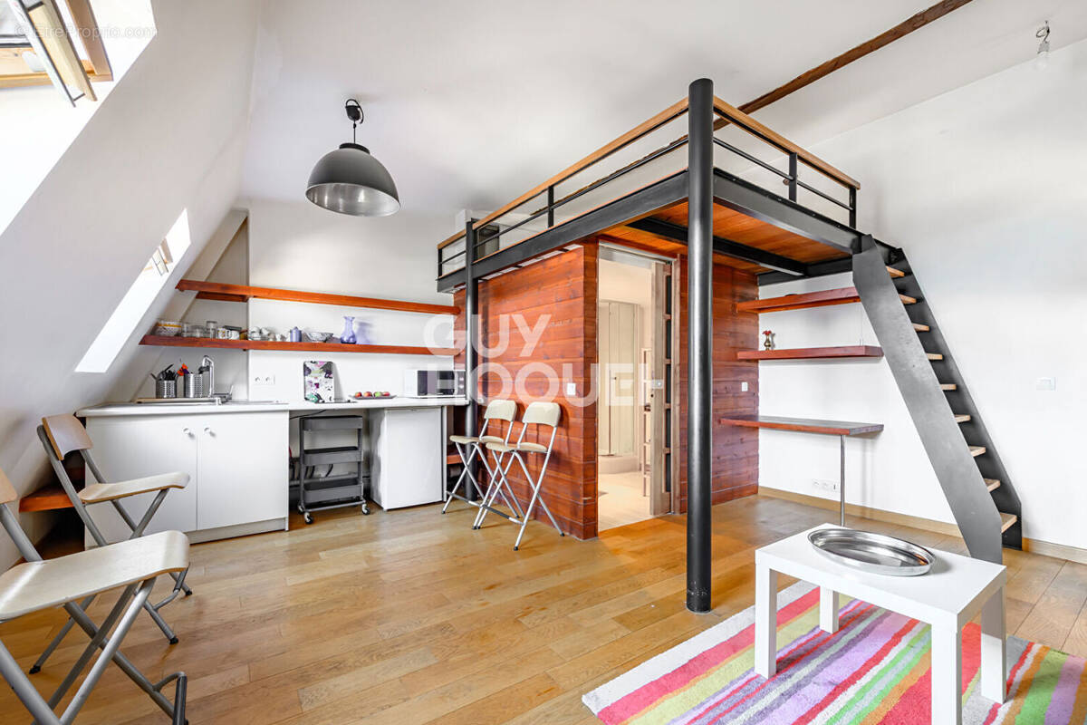 Appartement à PARIS-9E