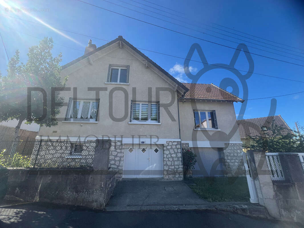Maison à COULOMMIERS