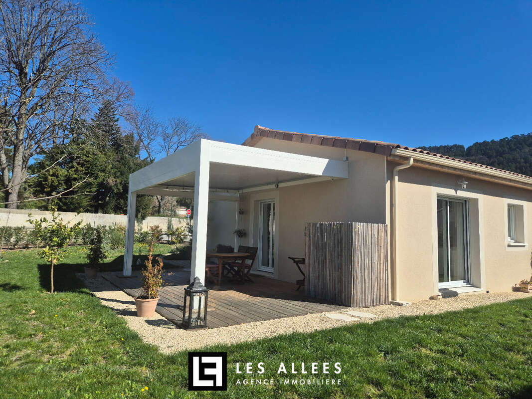 Maison à PUY-SAINT-MARTIN