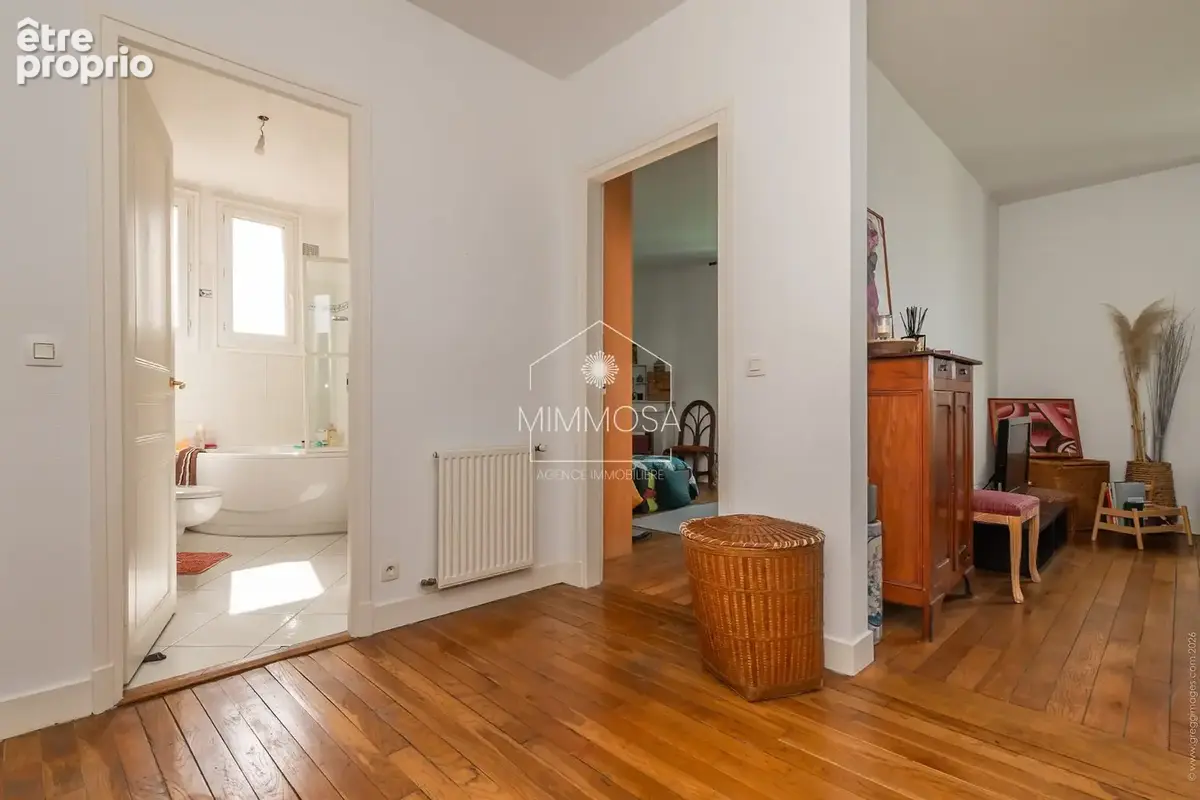 Appartement 77 m² à Les Pavillons-Sous-Bois  - photo 5