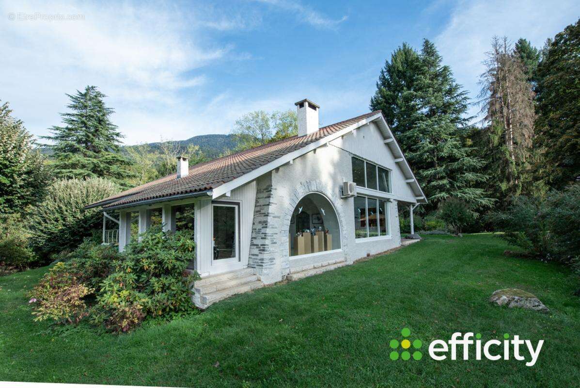 Maison à SAINT-MARTIN-D'URIAGE