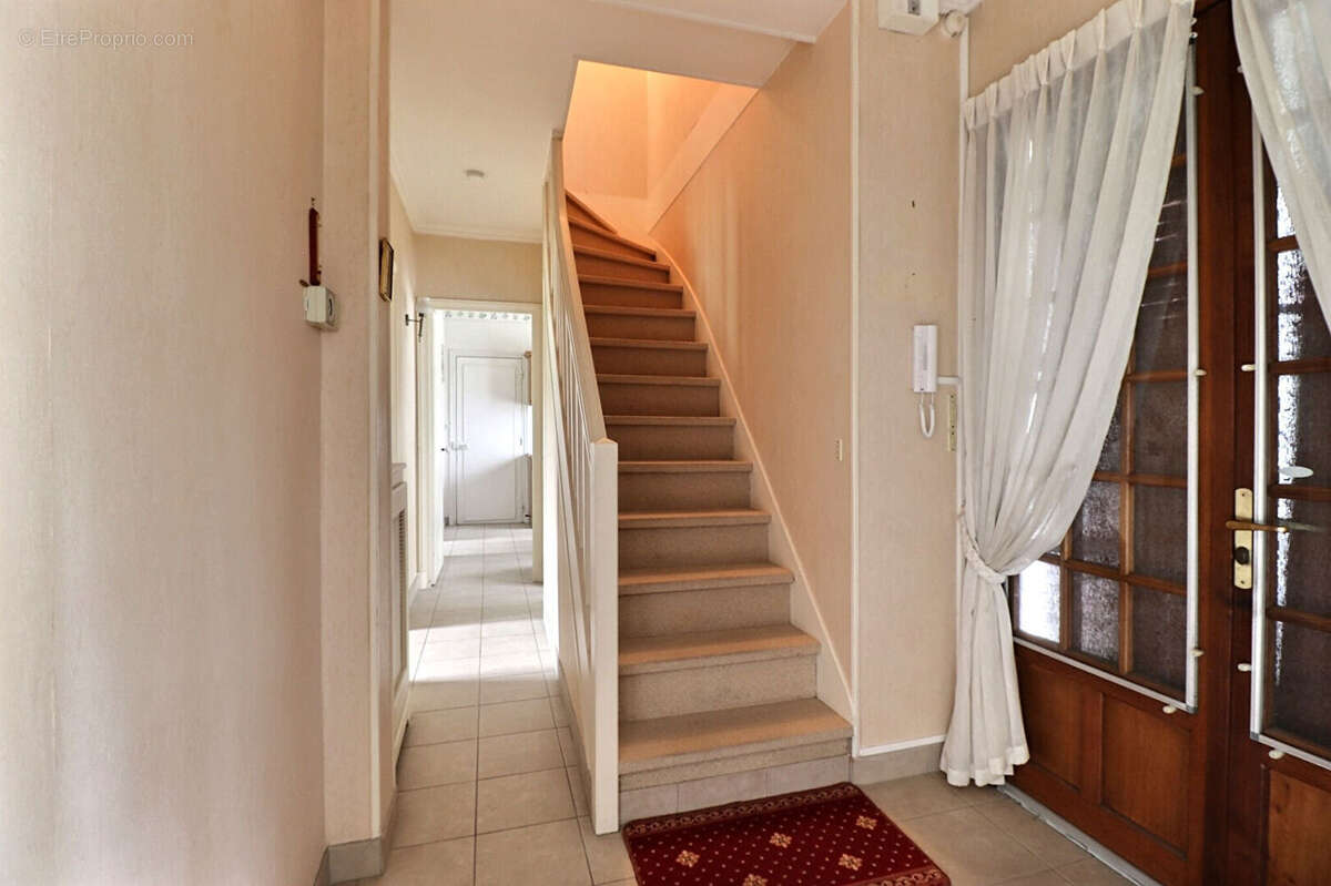 Maison à MAREIL-MARLY