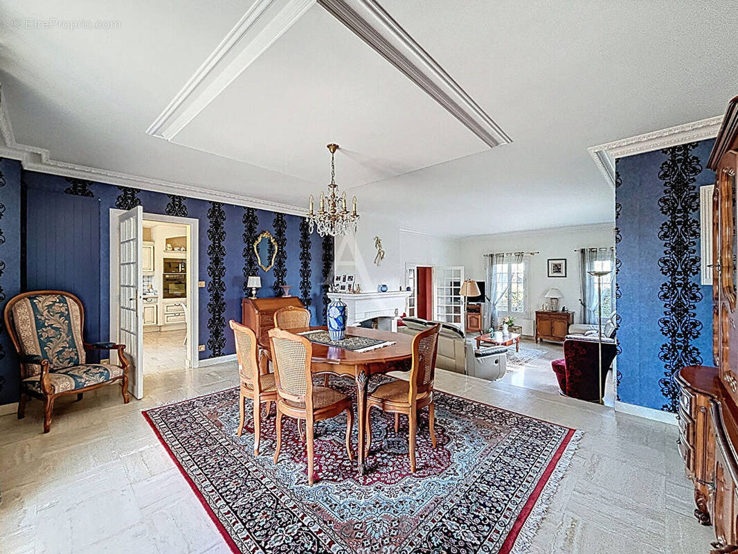 Maison à BOUCHEMAINE