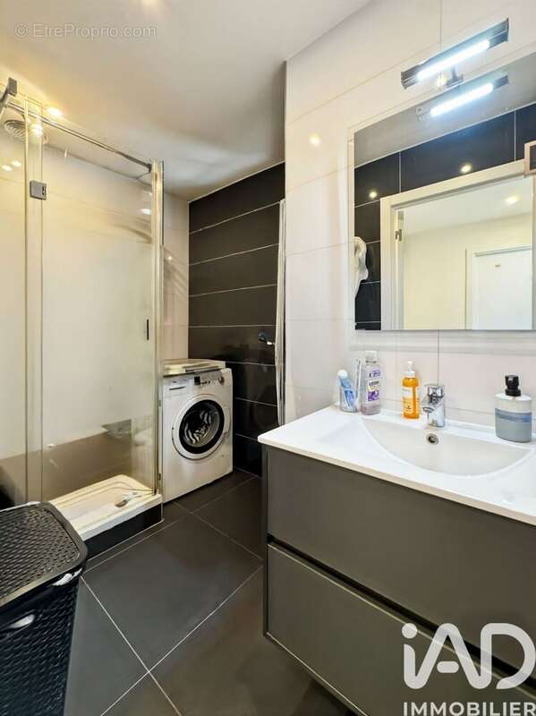 Photo 8 - Appartement à SAINTE-GENEVIEVE-DES-BOIS