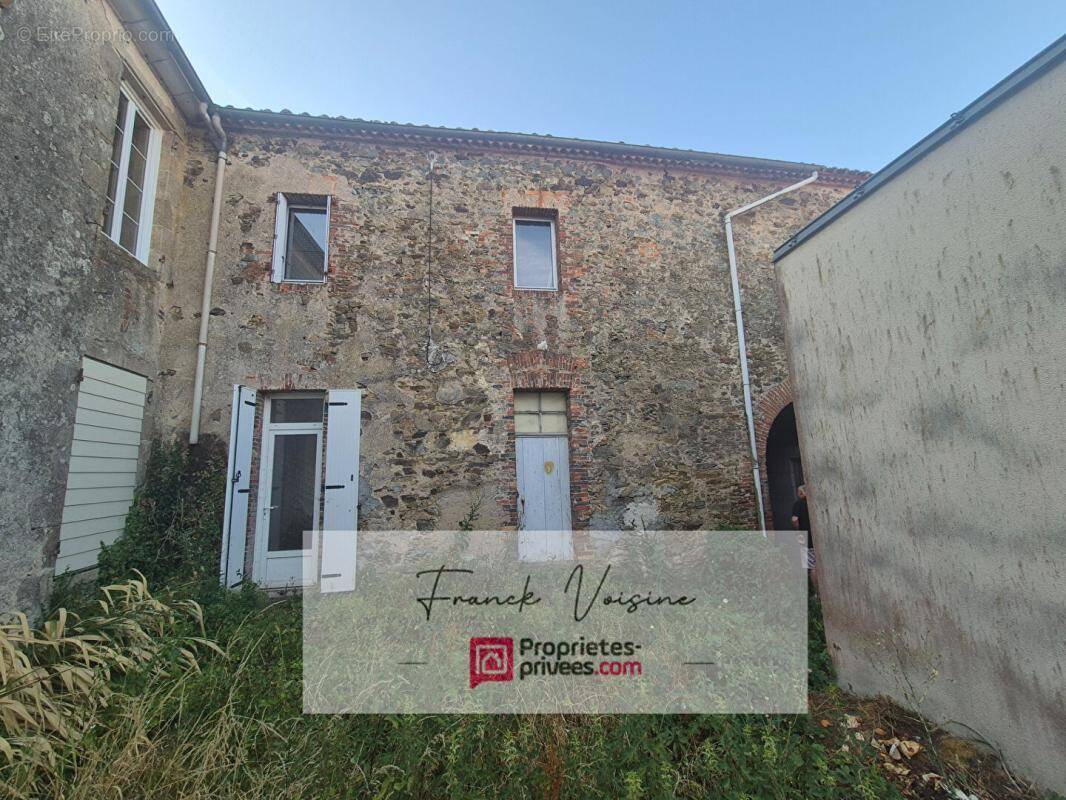 Maison à ROCHETREJOUX
