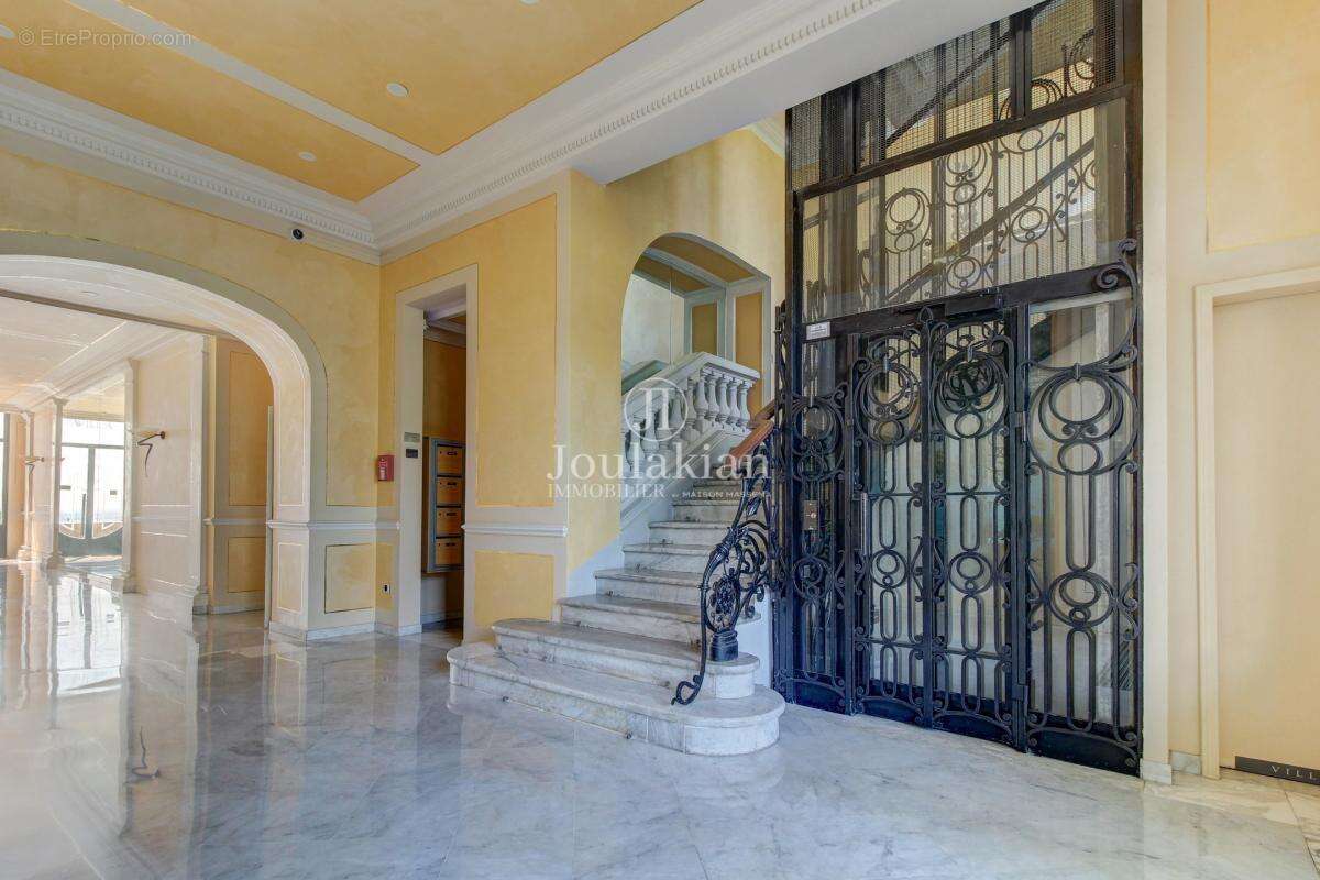 Appartement à MENTON