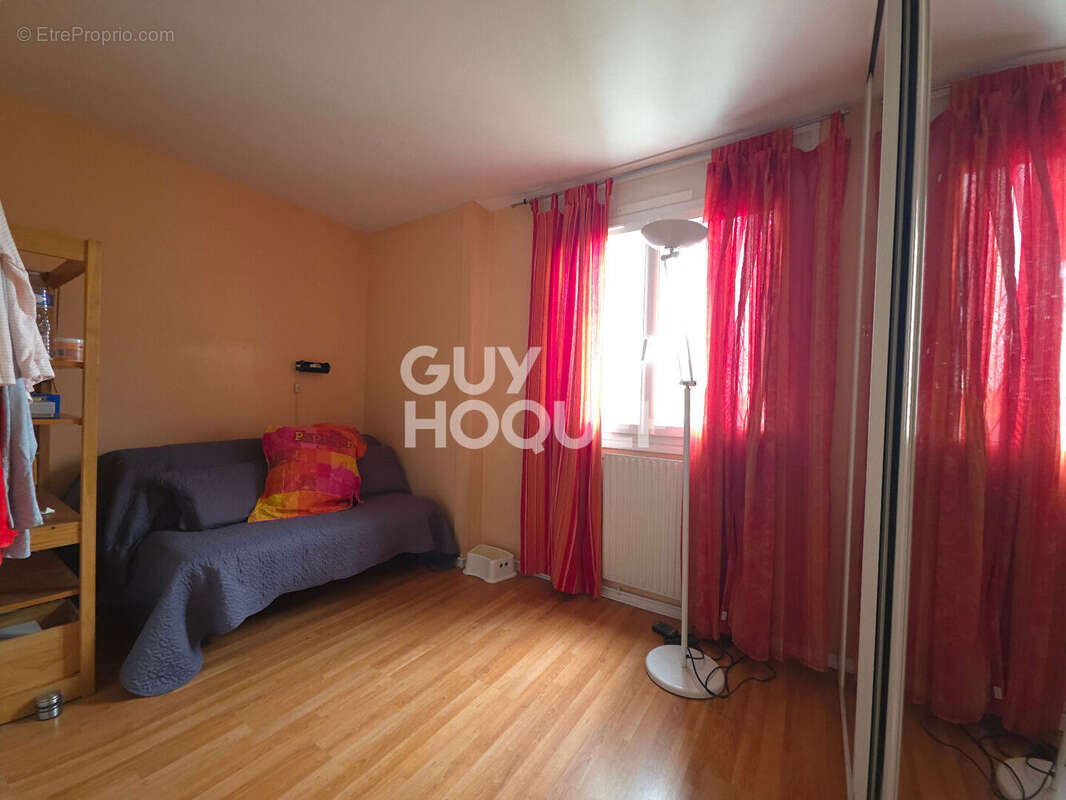 Appartement à FONTENAY-SOUS-BOIS