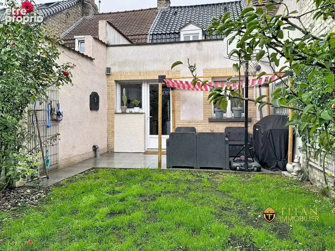 Maison mitoyenne de 71 m² habitables  2 chambres - Jardin exposé sud  Cave - Dunkerque (59640) - TITAN IMMOBILIER  - Maison à DUNKERQUE