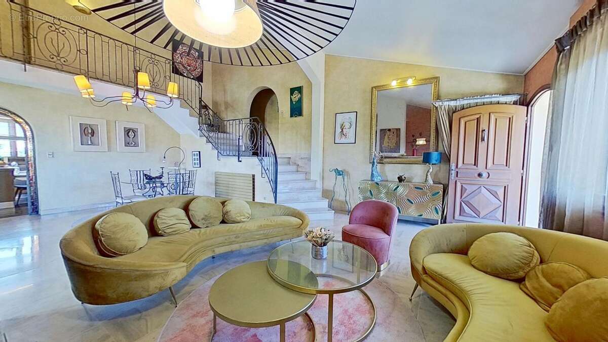 Maison à SAINT-CYPRIEN