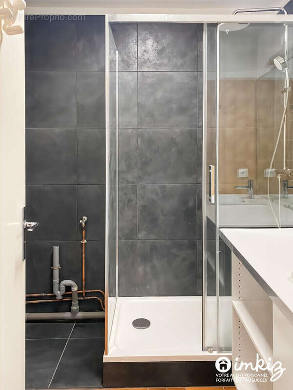 Appartement à PARIS-19E
