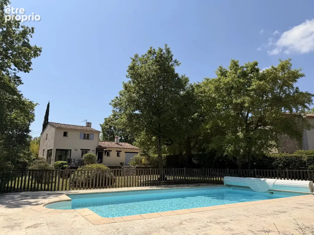 Très agréable villa avec piscine - photo 3