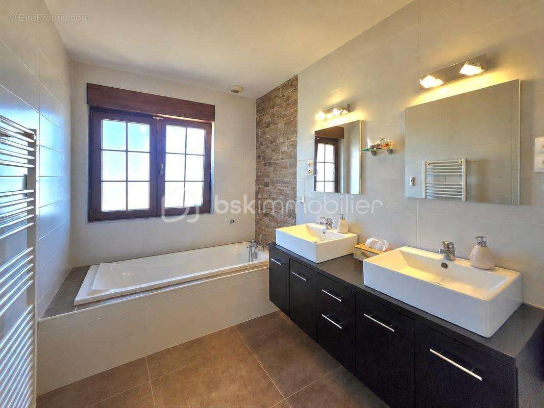 Maison de Village - photo 7