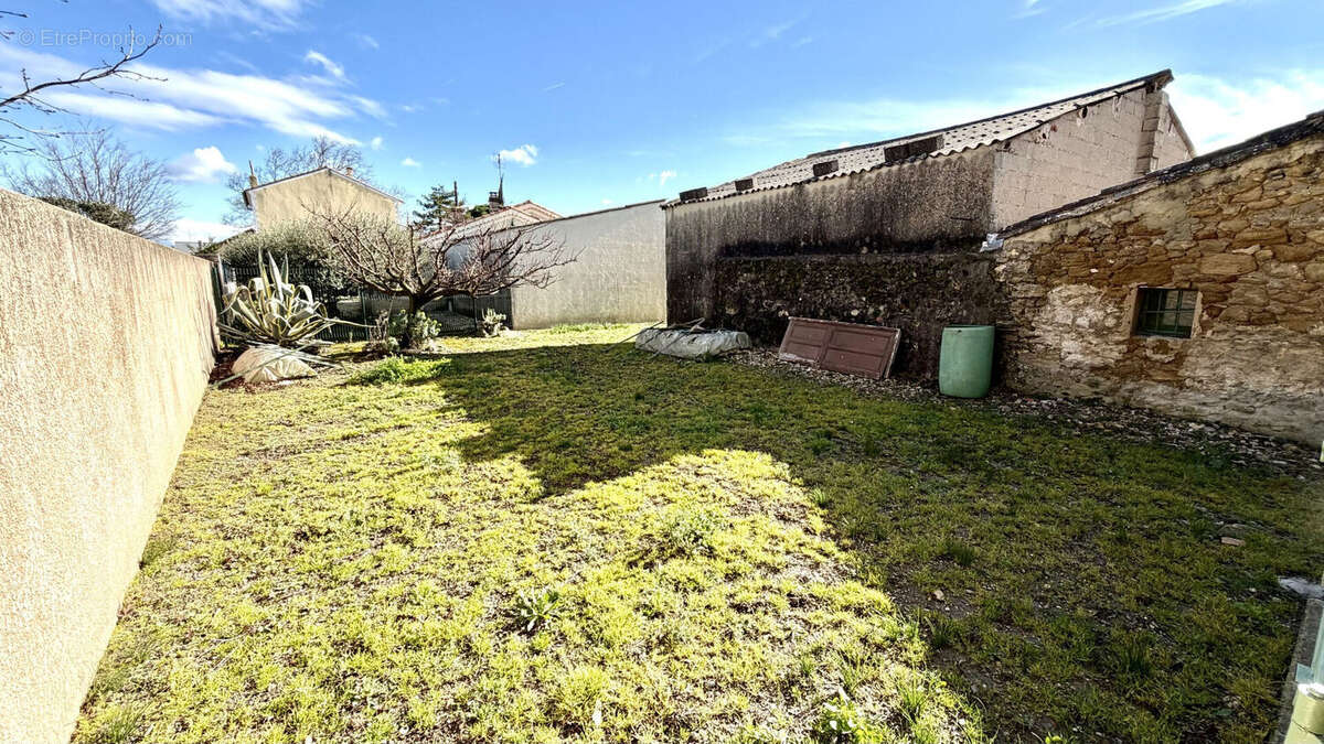 Maison à ALTHEN-DES-PALUDS