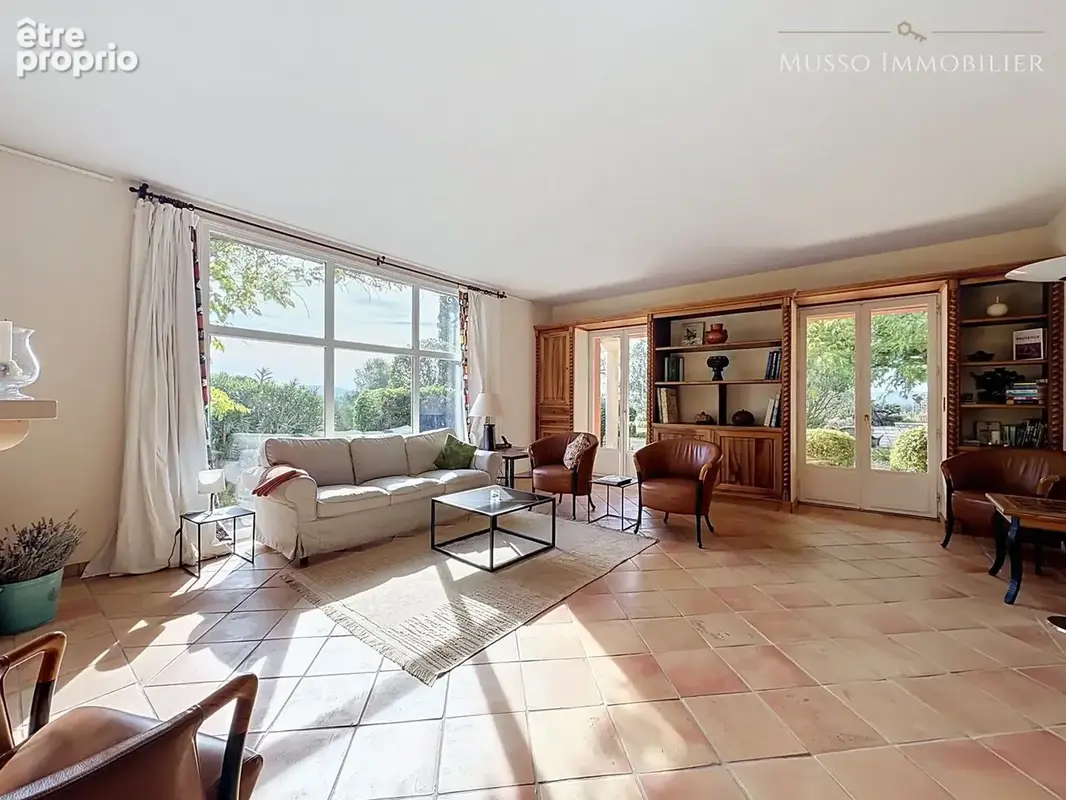 Maison 7 pièces 197 m² à vendre à Saint-Marc-Jaumegarde (13100) - photo 6