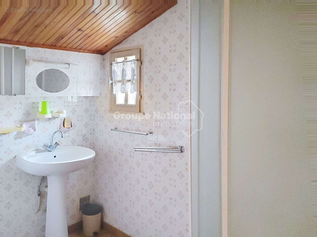 Maison à COURTHEZON