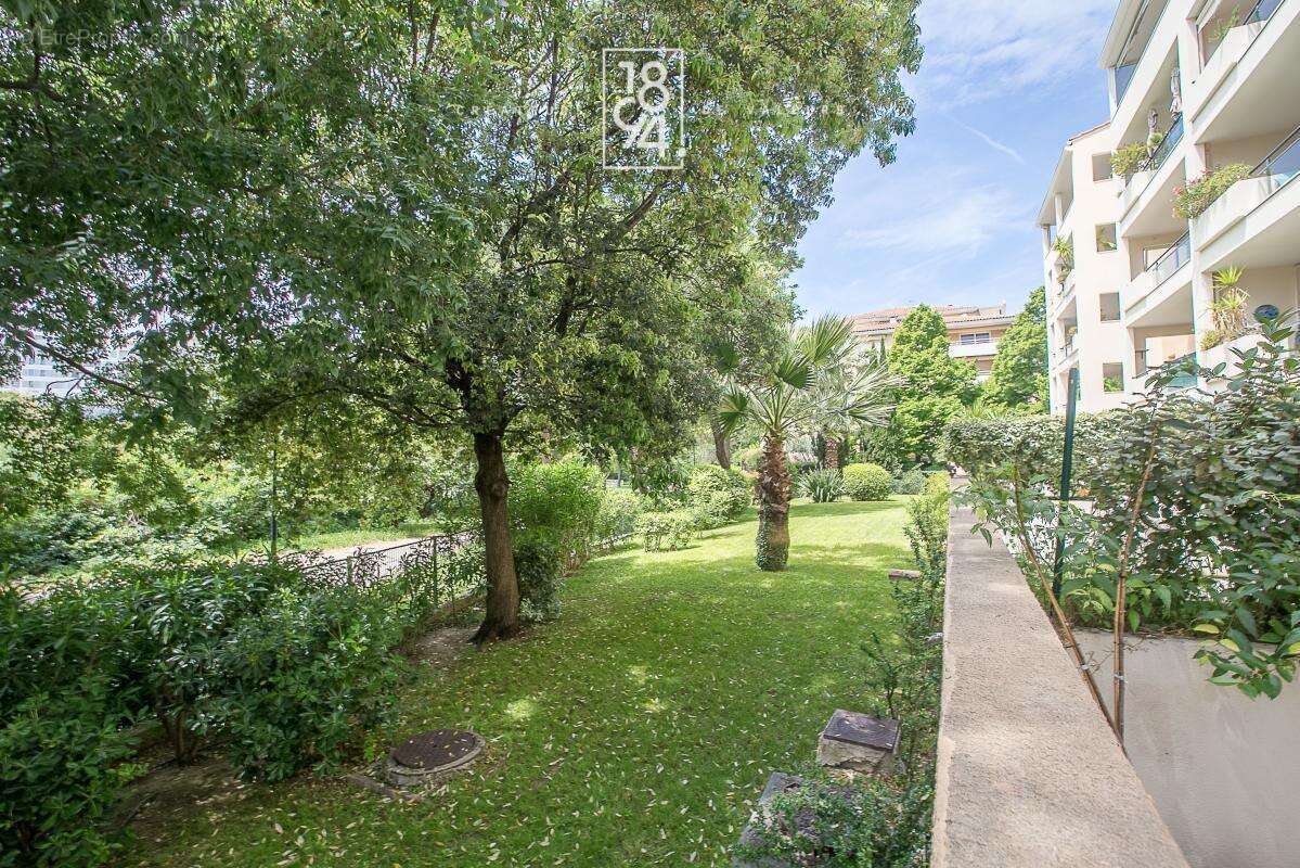 Appartement à MARSEILLE-8E