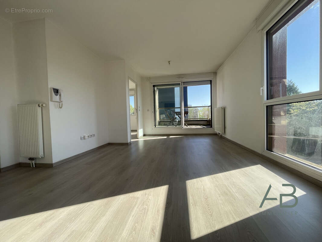 Appartement à MONS-EN-BAROEUL