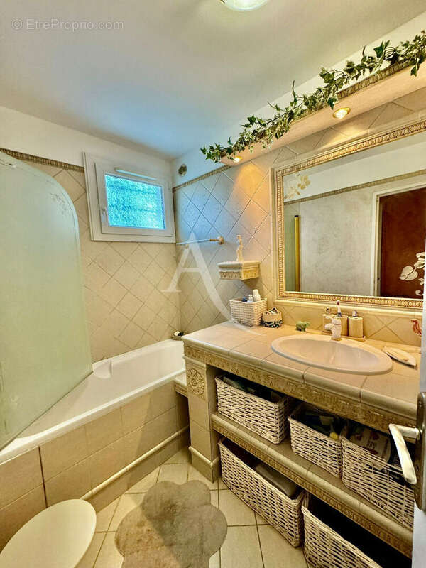 Maison à LIMEIL-BREVANNES